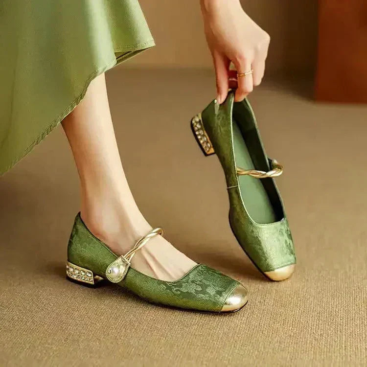 Frieda – Chaussures à lanières classiques au look élégant