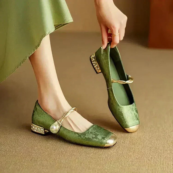 Frieda – Chaussures à lanières classiques au look élégant