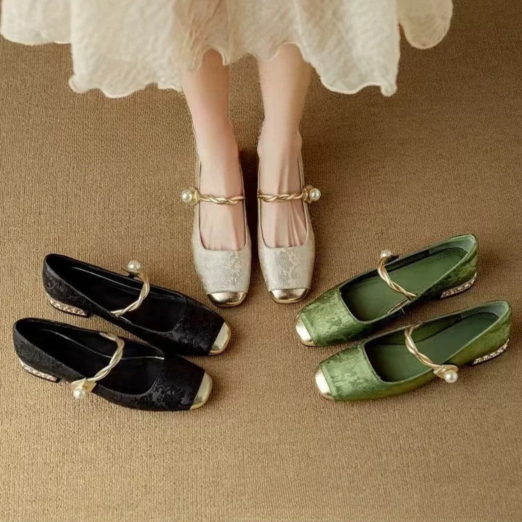 Frieda – Chaussures à lanières classiques au look élégant