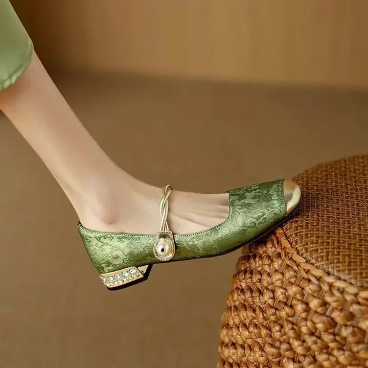 Frieda – Chaussures à lanières classiques au look élégant