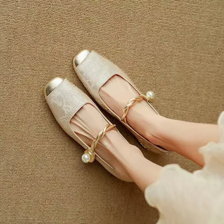 Frieda – Chaussures à lanières classiques au look élégant